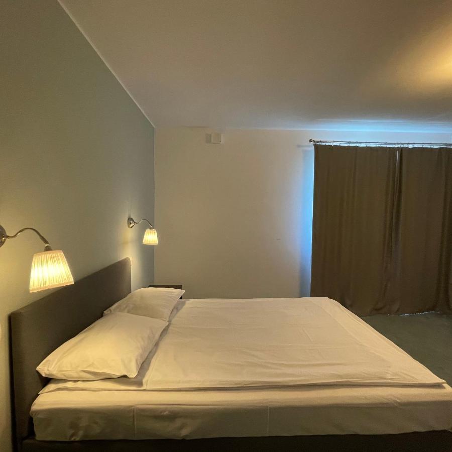 Hotel Casa Nube Orşova Esterno foto